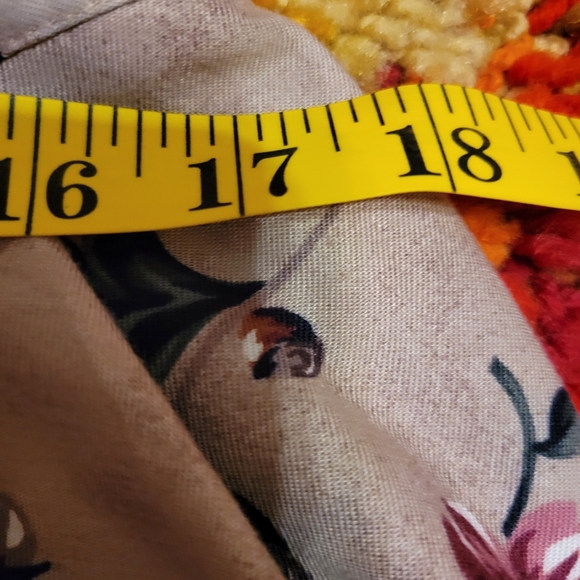 Kathie Lee Tan Floral Skirt Size 16 Polyester Blend Made In U.S.A. Vintage - Picture 7 of 7